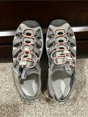 KEEN Whisper sandals